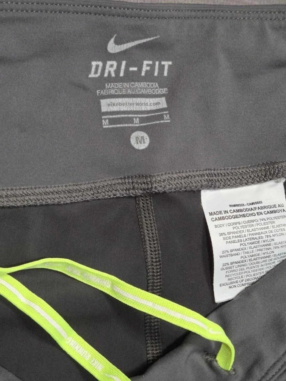 Nike cropped gray fit